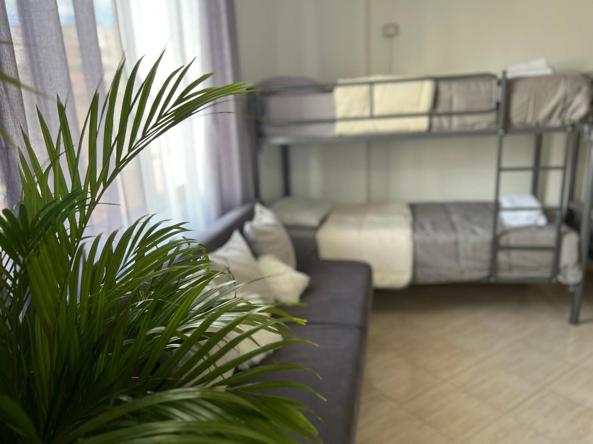 Hostel By Fenix Tirana Eksteriør billede